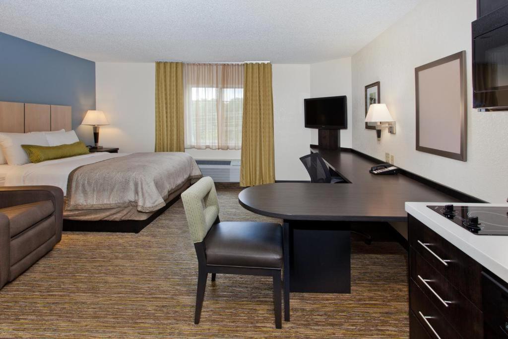 Candlewood Suites Belle Vernon By Ihg Extérieur photo